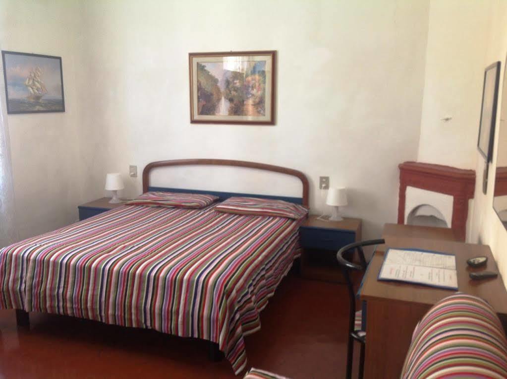 Sogni D'Oro Guest House Флоренция Екстериор снимка